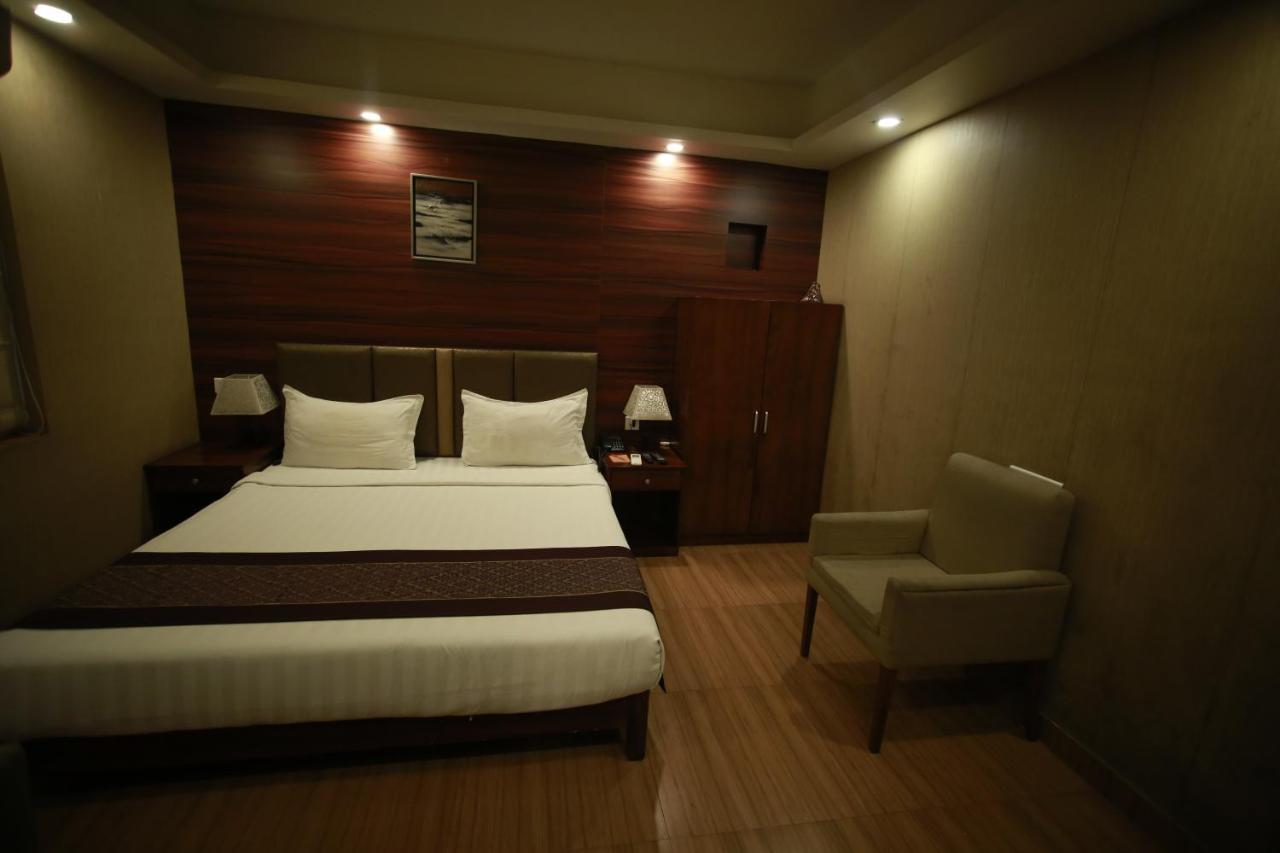 Hotel Comfotel Calcutta Exterior foto