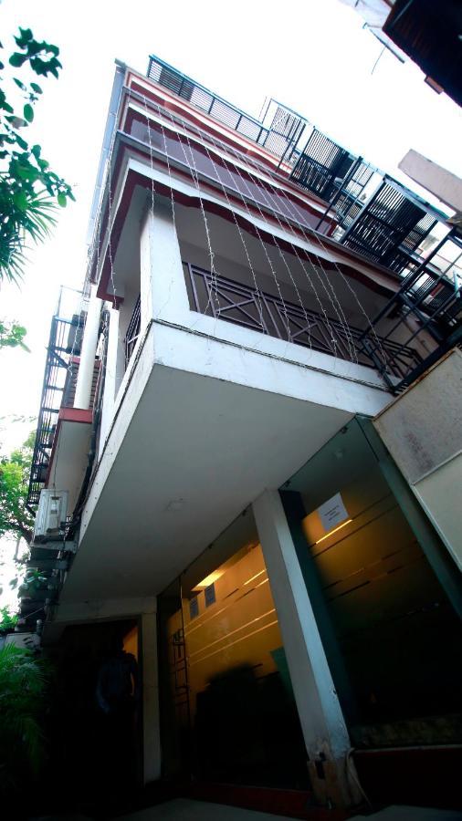 Hotel Comfotel Calcutta Exterior foto